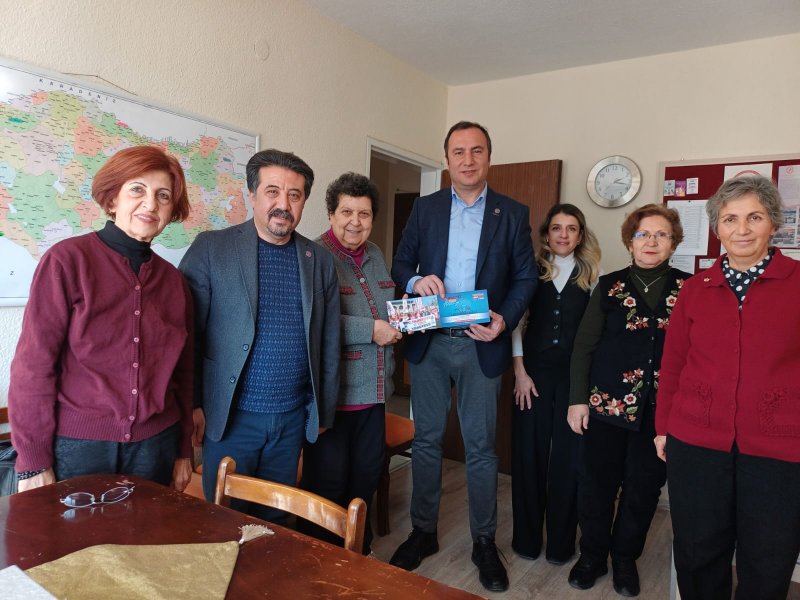 Eğitim-İş  Genel Başkanı ve Yönetim Kurulu Derneğimizi ziyaret etti